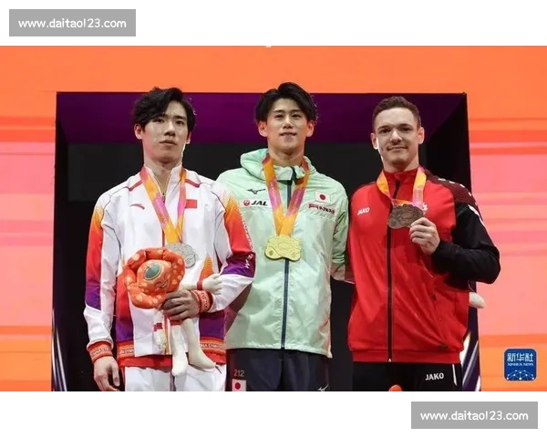 张博恒三战世锦赛:带伤扛旗,剑指雅加达全能之巅 张博恒三战世锦赛:带伤扛旗,剑指雅加达全能之巅