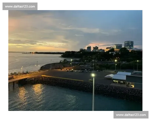 夕阳游轮撒糖!亚马尔与女友克罗地亚秀恩爱 夕阳游轮撒糖!亚马尔与女友克罗地亚秀恩爱