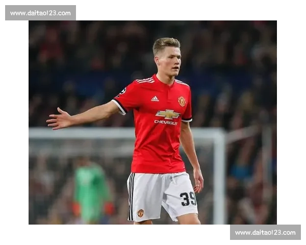 曼联弃将疯了!10 场 9 球 + 4 连破,那不勒斯捡宝赚翻 曼联弃将疯了!10 场 9 球 + 4 连破,那不勒斯捡宝赚翻