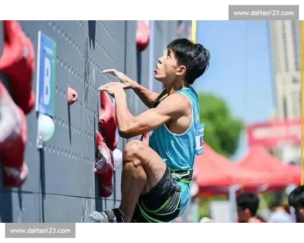 南安速度攀岩赛落幕 81 选手巅峰对决 南安速度攀岩赛落幕 81 选手巅峰对决