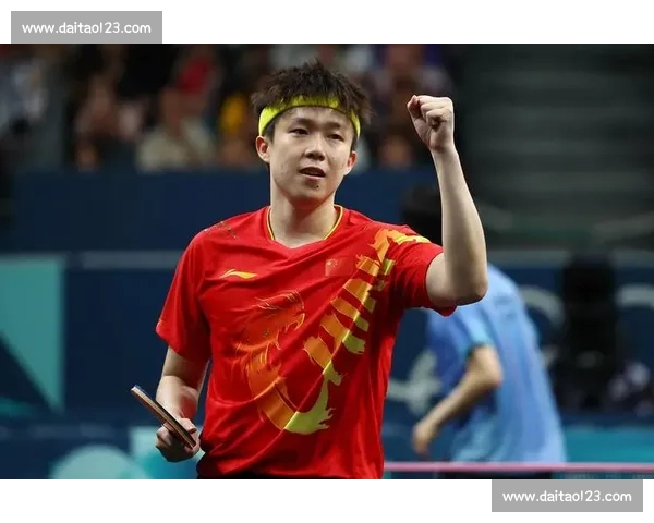 王楚钦的 “眼神杀”:训完球拍,再训自己 王楚钦的 “眼神杀”:训完球拍,再训自己